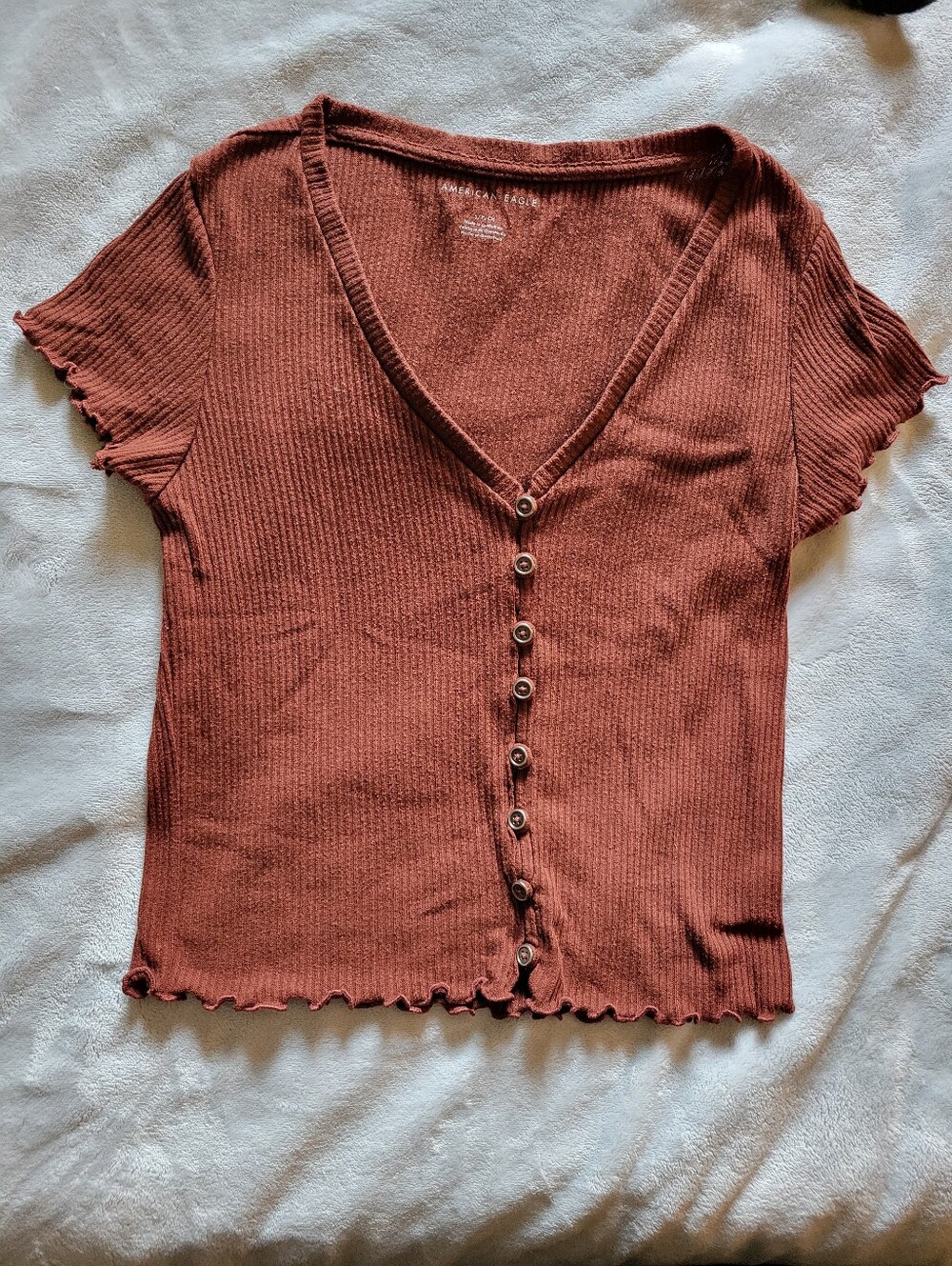 American Eagle Outfitters | Rust Ribbed Button-Front V-Neck Crop Top